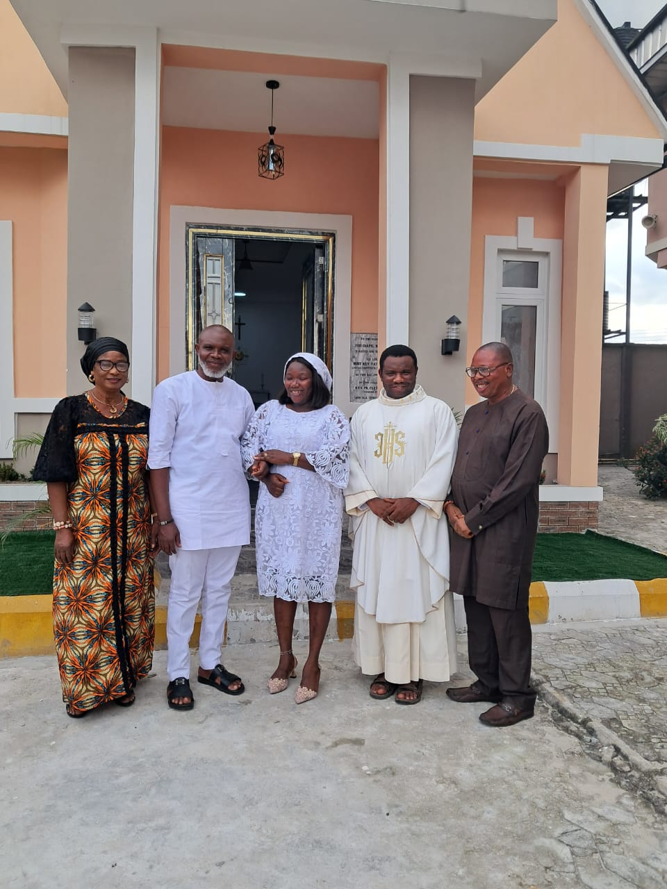 Our new parishioner, Ebere Martins Ndukwe Ndukwe ties nuptial cords with Onyebuchi Josephine Ekwem