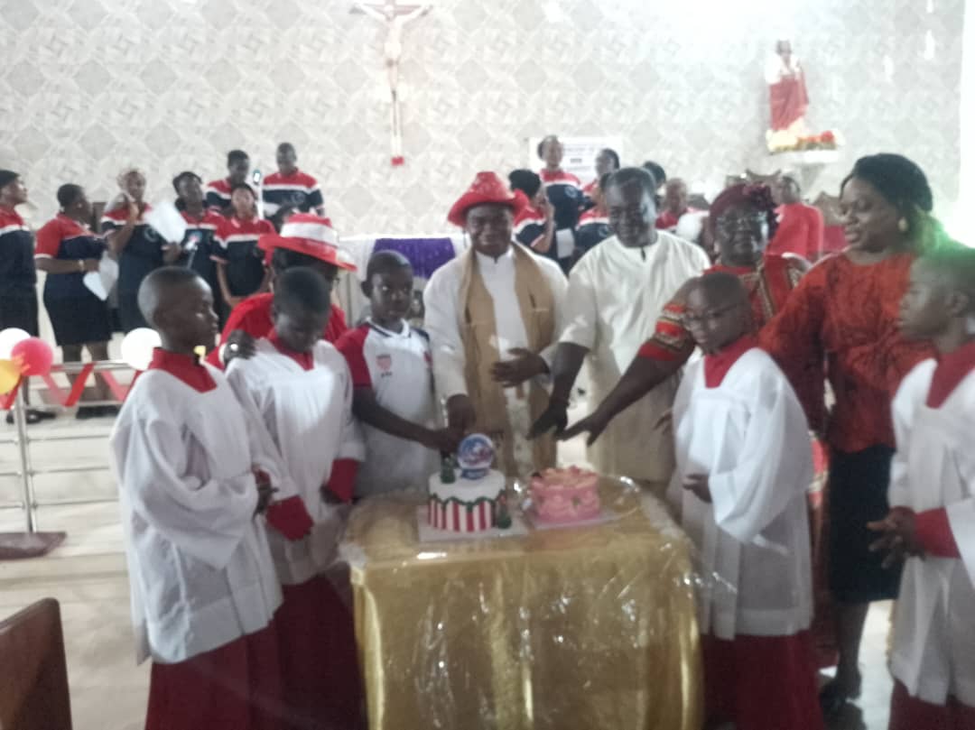 Christmas carols 2025